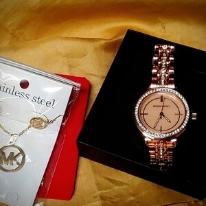 MichaelKors Rose Gold Tones Women's Watch & Stainless Steel Bracelet.